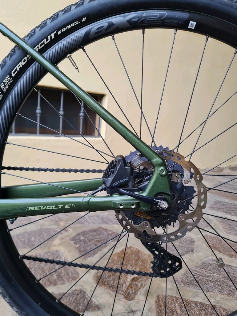 Used Giant Road e+ Shimano GRX 2020 Road & Gravel, Green — image 6 of 9