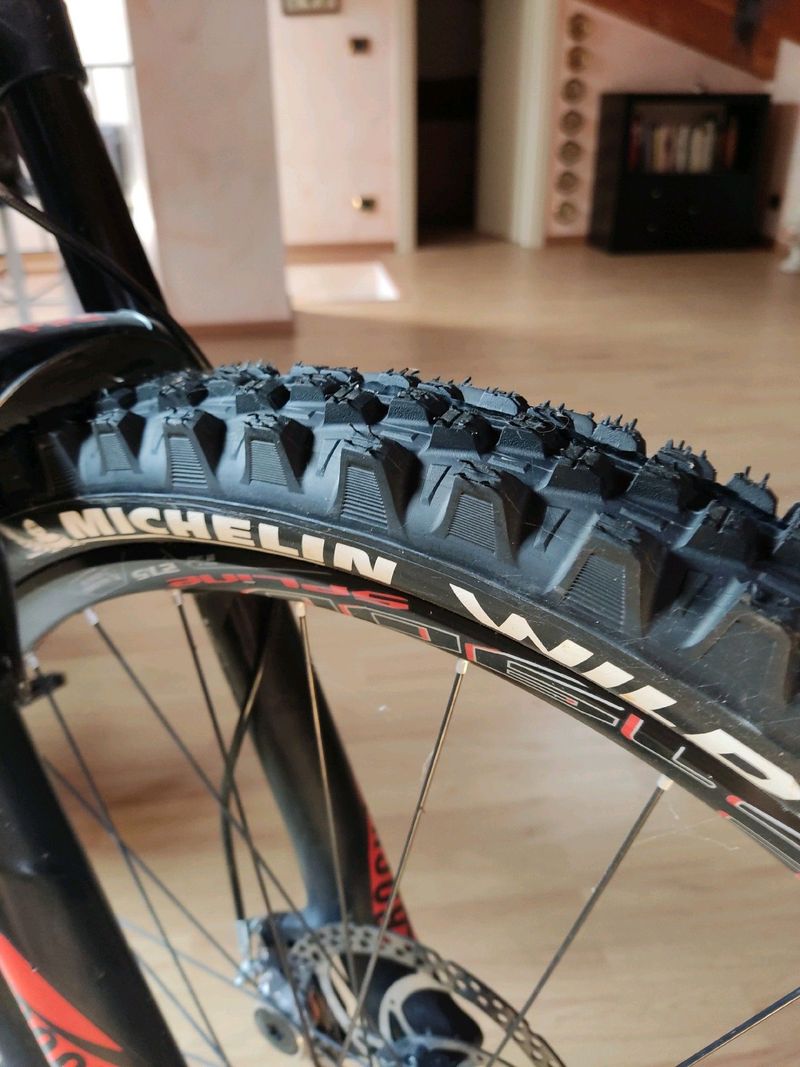 Použité Intense Tracer275c 2017 Mountainbike — obrázek 4 z 4