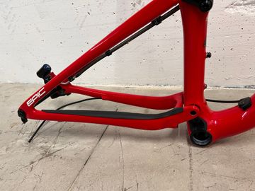 Used Specialized S-Works Epic Frameset 2019 2019 Mountainbike, Red, 29 — image 8 of 9