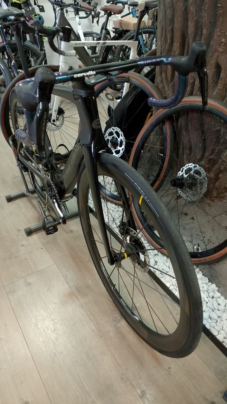 Used Cervélo S5 2024 Road & Gravel, Black — image 2 of 4