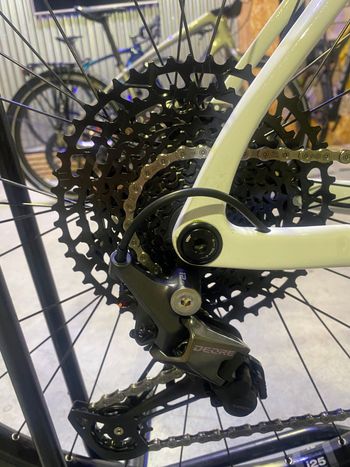 Used BH Ultimate Evo Shimano Deore 2024 Mountainbike, White — image 3 of 12