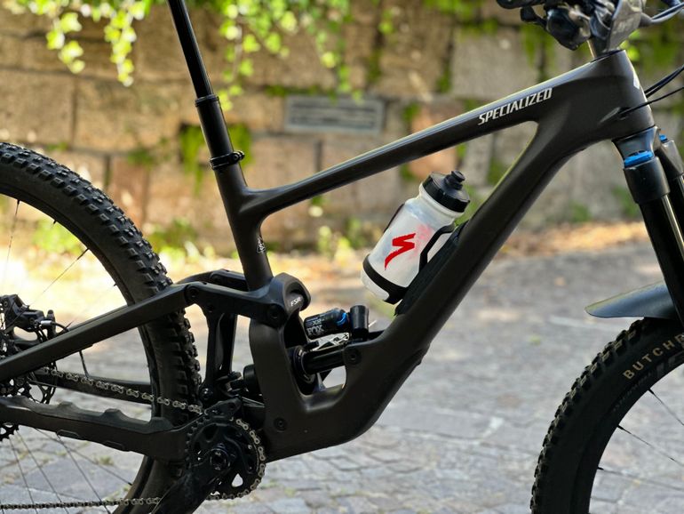 Used Specialized Enduro Expert 2022 2022 Mountainbike, Verde — image 5 of 22