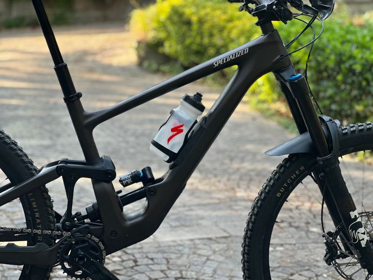 Used Specialized Enduro Expert 2022 2022 Mountainbike, Verde — image 2 of 22