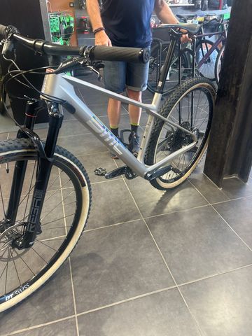 Used BMC Twostroke SRAM X01 Eagle 2023 Mountainbike, Light Gray — image 2 of 3