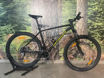 Used Specialized Men's Rockhopper Comp 2019 2019 Mountainbike, Black, 29 — image 1 of 5