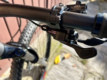 Used Specialized Chisel 2022 2022 Mountainbike, Light Gray, 29 — image 7 of 13