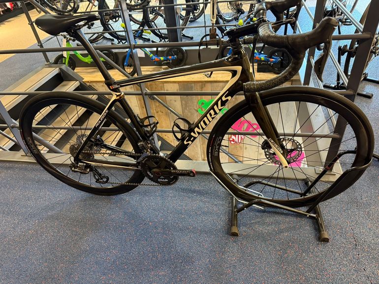 Used Specialized Roubaix Shimano Ultegra Di2 2019 Road & Gravel, Black — image 3 of 3