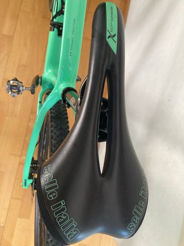 Used Orbea ALMA M10 2018 2018 Mountainbike, Green, 27.5, 29 — image 11 of 11