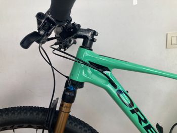 Used Orbea ALMA M10 2018 2018 Mountainbike, Green, 27.5, 29 — image 5 of 11