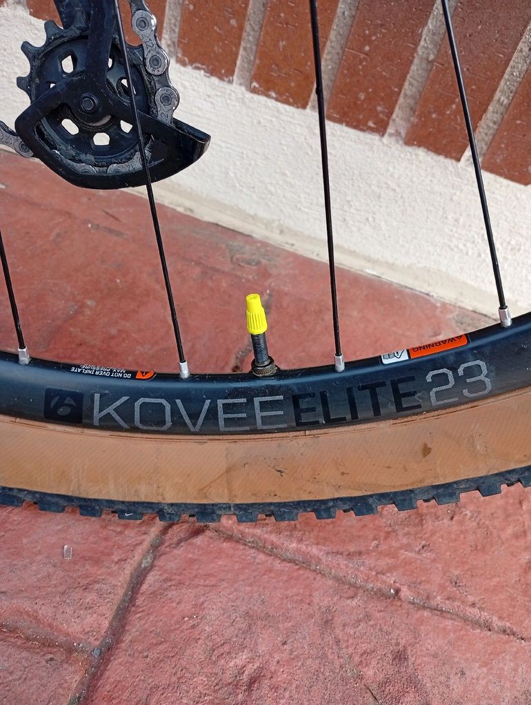 Megamo FACTORY 15 2022 2022 Mountainbike usato, Nero — immagine 8 di 10