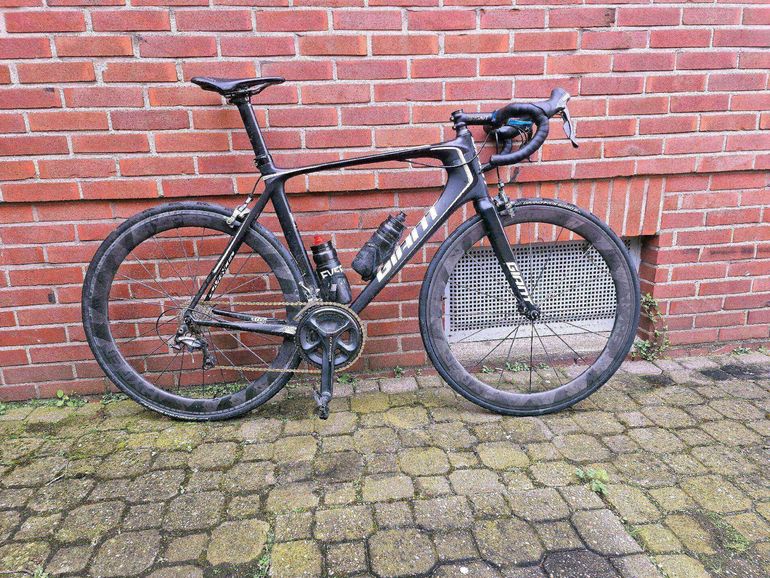 Used Giant TCR Advanced Pro 1 2015 2015 Road & Gravel, Black — image 4 of 4