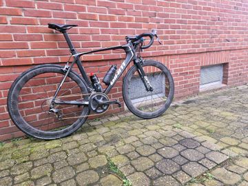 Used Giant TCR Advanced Pro 1 2015 2015 Road & Gravel, Black — image 1 of 4