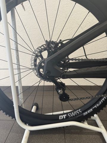 Tweedehands Rotwild R.X1000 ULTRA 2024 2024 Mountainbike — afbeelding 6 van 11