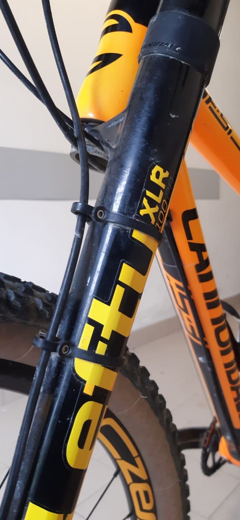 Used Cannondale Fsi Carbon 2 2016 Mountainbike, Orange — image 7 of 10