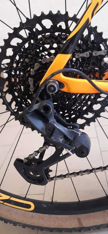 Used Cannondale Fsi Carbon 2 2016 Mountainbike, Orange — image 4 of 10