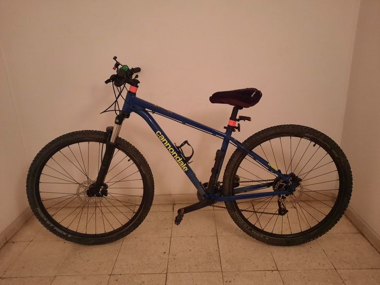 Used Cannondale Trail 6 2023 2023 Mountainbike, Blue, 29 — image 2 of 15