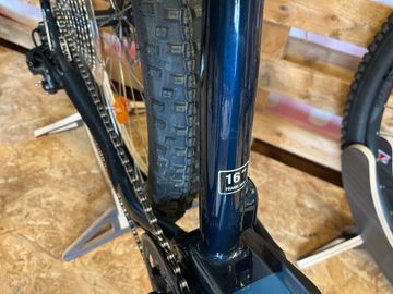 Stevens E-Tremalzo 2023 2023 Mountainbike de segunda mano, Azul — imagen 5 de 5