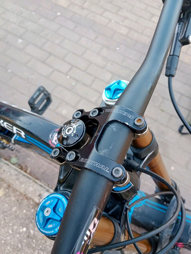 Used Mondraker Summum Shimano Saint 2025 Mountainbike, Blue — image 6 of 10