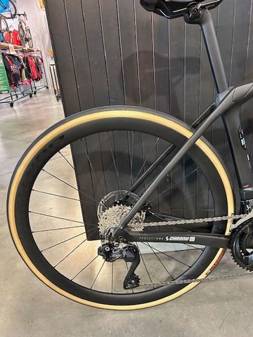 Brugt Trek Domane SLR 6 Gen 4 2024 2024 Road & Gravel — billede 5 af 8