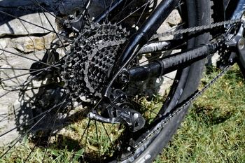 Used Dartmoor Hornet 26 2022 2022 Mountainbike, Black — image 6 of 8