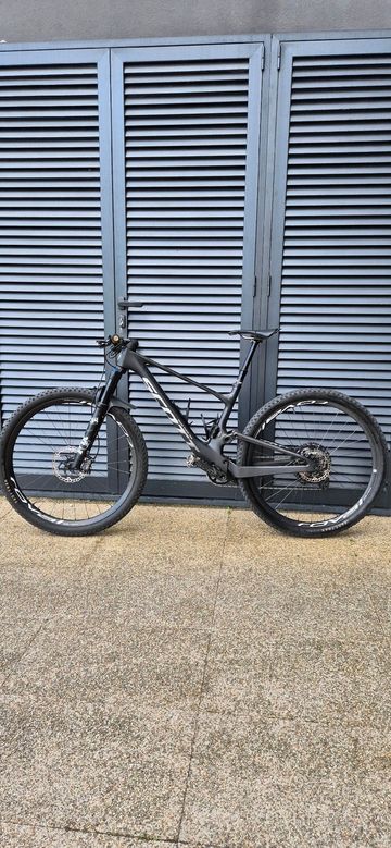 Used Scott Spark RC Team 2022 2022 Mountainbike, Black, 29 — image 4 of 16