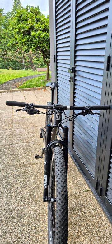 Used Scott Spark RC Team 2022 2022 Mountainbike, Black, 29 — image 5 of 16