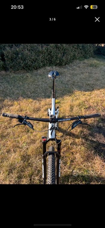 Used Specialized Epic Expert 2023 2023 Mountainbike, White, 29 — image 3 of 3
