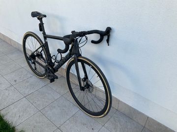 Used Specialized Tarmac SL6 Disc Comp 2023 2023 Road & Gravel, Black — image 3 of 3