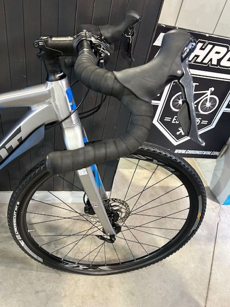 Used Giant ToughRoad SLR GX 1 2019 2019 Road & Gravel, Light Gray — image 4 of 8