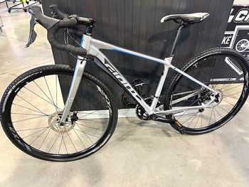 Used Giant ToughRoad SLR GX 1 2019 2019 Road & Gravel, Light Gray — image 6 of 8