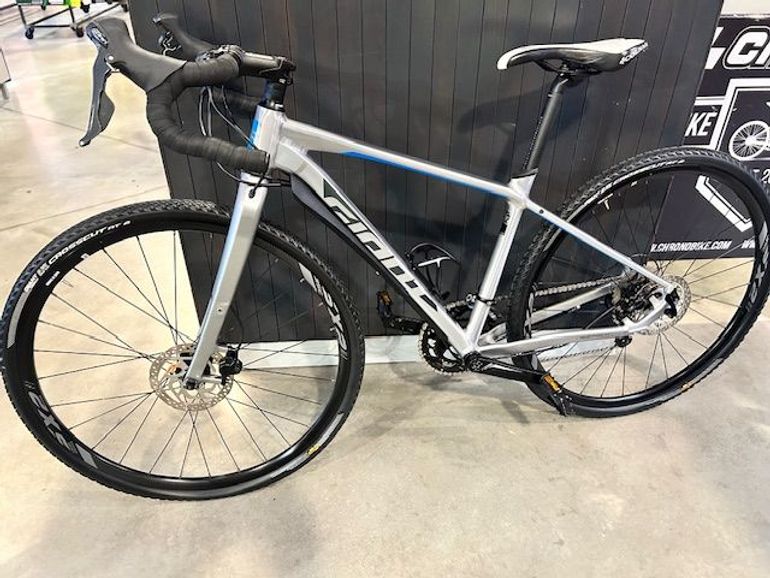 Used Giant ToughRoad SLR GX 1 2019 2019 Road & Gravel, Light Gray — image 6 of 8