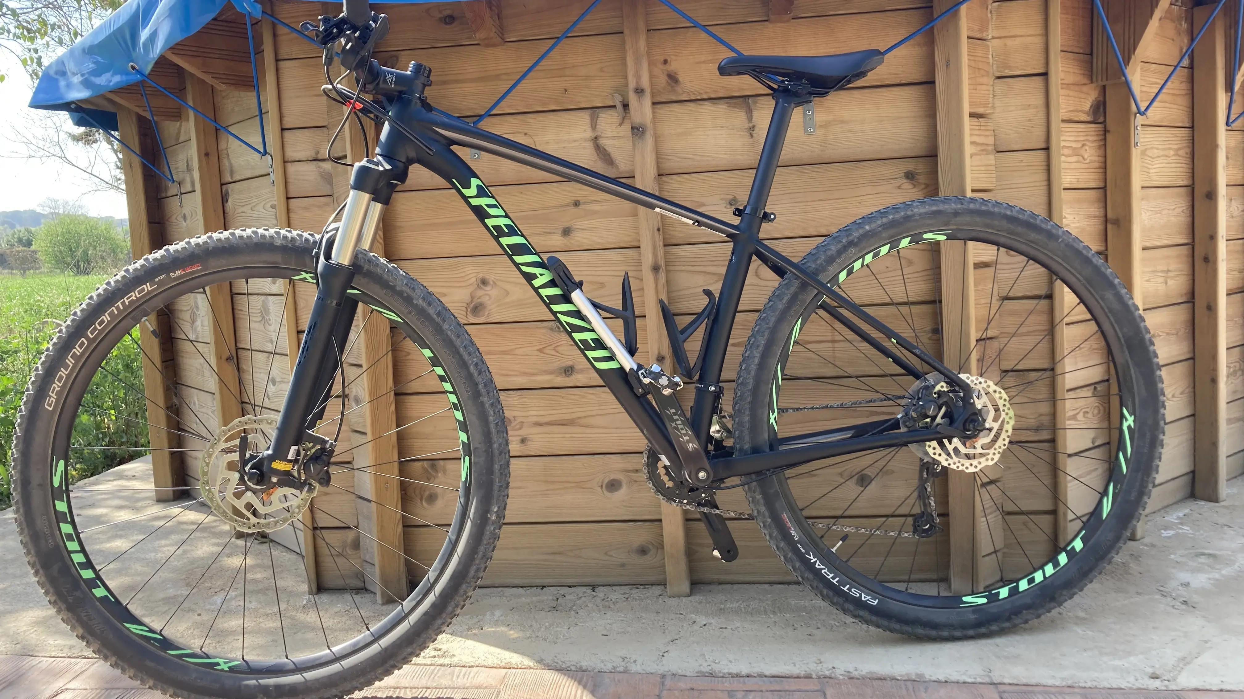 Bicicleta specialized discount rockhopper expert 2019