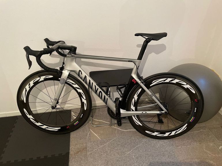 Used Canyon Aeroad CF SLX 9.0 LTD 2018 2018 Road & Gravel, Light Gray — image 4 of 6