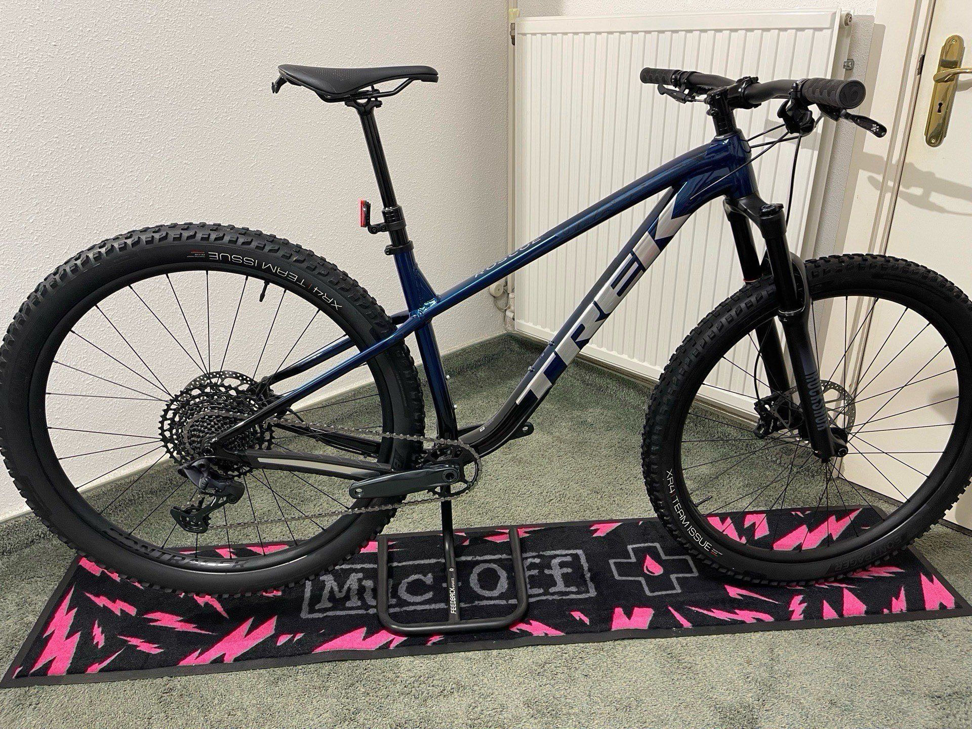 自転車本体 TREK ROSCOE 8 Roscoe 8 (2023) - Rock On Wheels