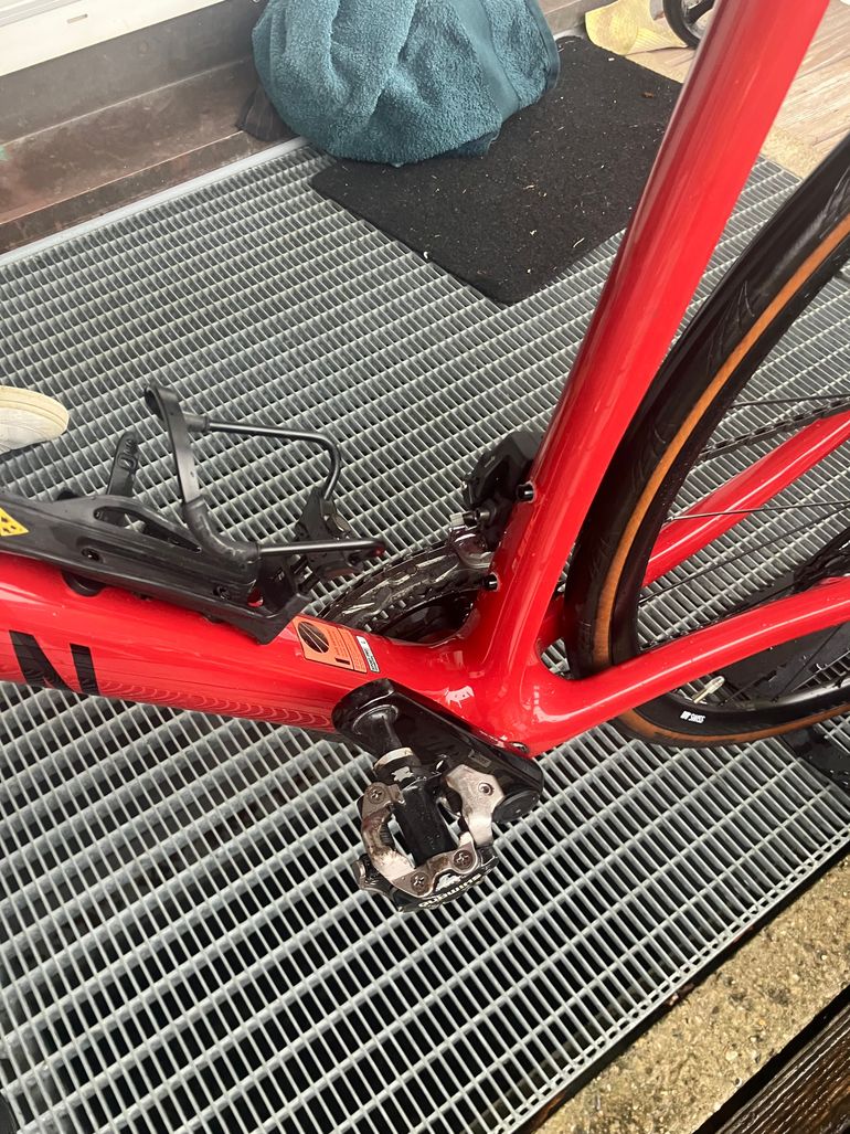 Used Canyon Ultimate CF SL 7 Disc eTap 2022 2022 Road & Gravel, Red — image 1 of 10