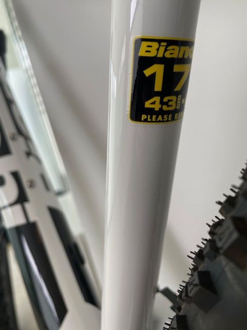 Used Bianchi Nitron 9.4 XT/Deore 2023 2023 Mountainbike, White, 29 — image 7 of 7