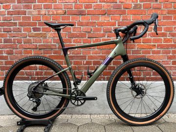 Brugt Cannondale Topstone Lefty 3 Carbon 9th Wave Anath 650 - 240s DT-Swiss/Shimano GRX/Size M 2022 Road & Gravel