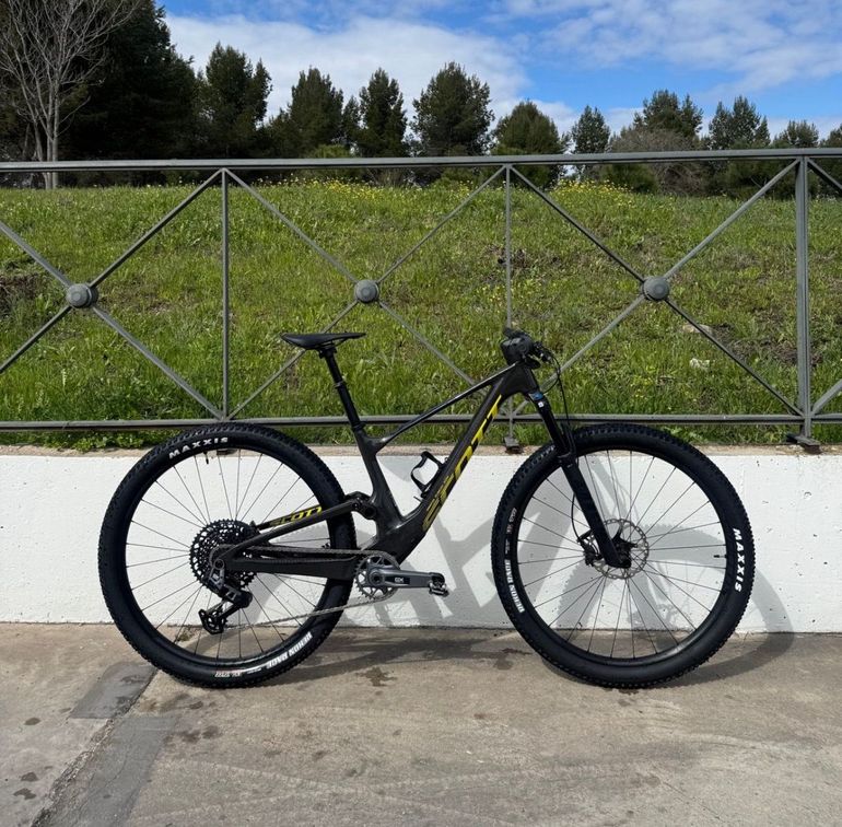 Used Scott Spark RC Team Issue TR 2024 2024 Mountainbike, Black, 29 — image 2 of 13