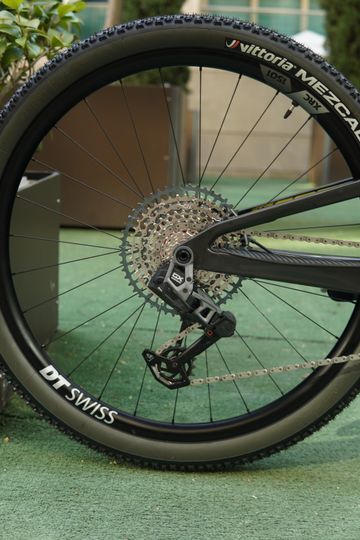 Used Scott Spark RC Team Issue TR 2024 2024 Mountainbike, Black, 29 — image 5 of 13