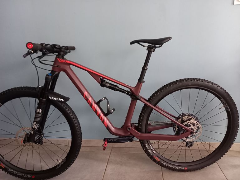 Used Canyon Lux Trail CF 6 2023 2023 Mountainbike, Red, 29 — image 4 of 9