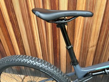 Used Canyon Lux Trail CF 7 2022 2022 Mountainbike — image 7 of 18