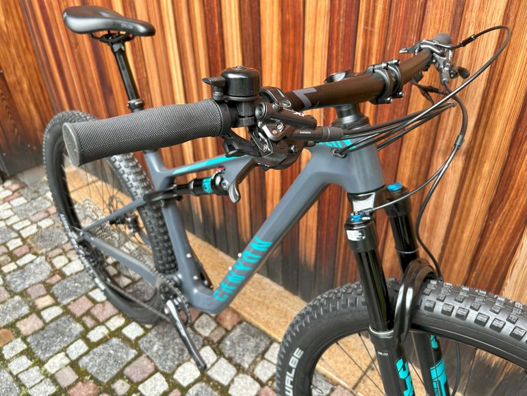 Used Canyon Lux Trail CF 7 2022 2022 Mountainbike — image 4 of 18