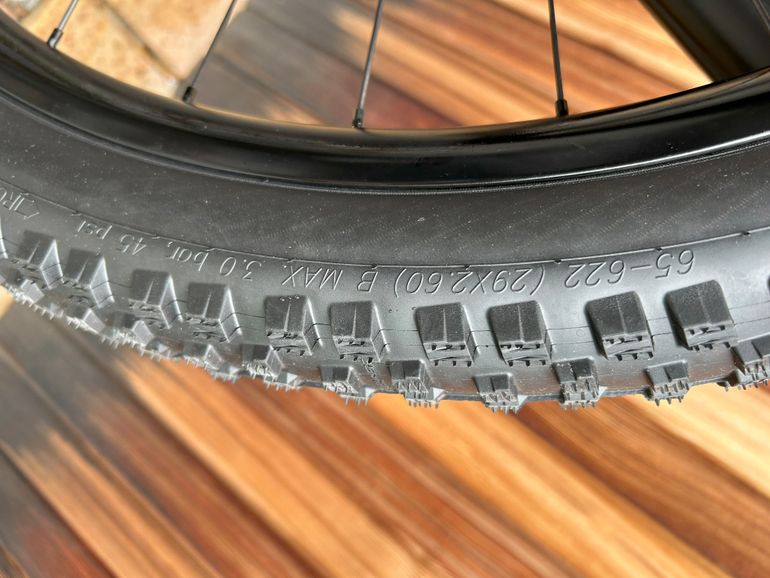 Used Canyon Lux Trail CF 7 2022 2022 Mountainbike — image 17 of 18