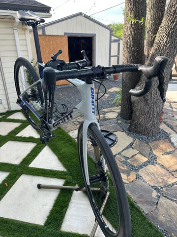 Used Giant Defy SRAM Force eTap AXS 2021 Road & Gravel, Light Gray — image 4 of 9