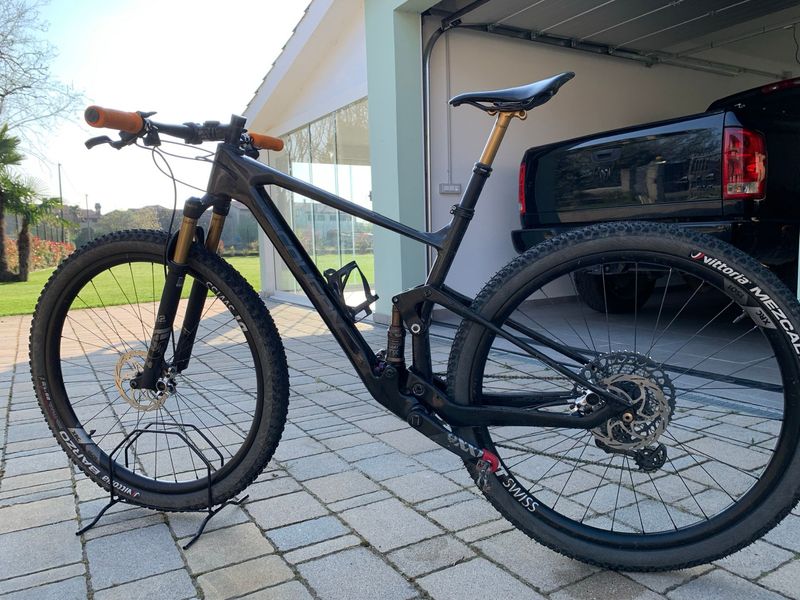 Käytetty Lee Cougan Crossfire 428 2020 Mountainbike — kuva 2 / 10