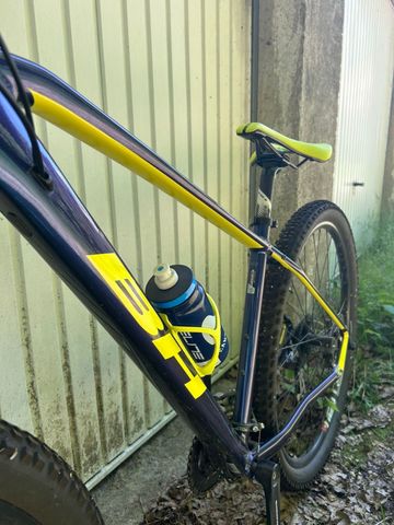 Used BH SPIKE 1.0 2023 2023 Mountainbike, Purple, 29 — image 1 of 5