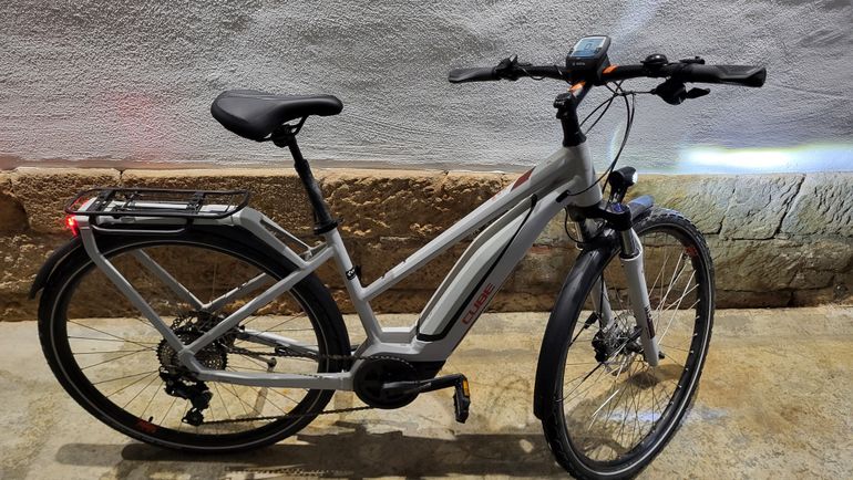Used CUBE TOURING HYBRID PRO 500 2020 Mountainbike, White — image 3 of 7