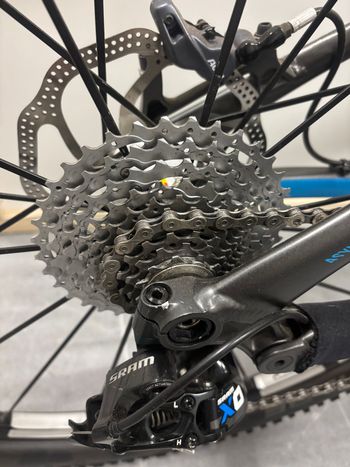 Brugt Canyon Nerve AL 9.9 2017 Mountainbike — billede 4 af 19