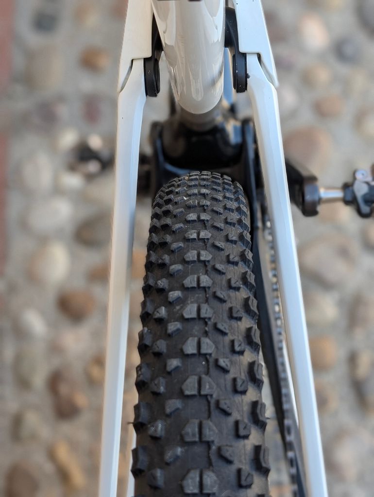 Used Canyon Lux World Cup 7 2023 2023 Mountainbike, Black, 29 — image 3 of 6