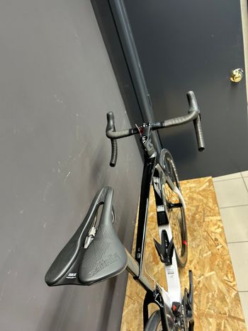 Used Pinarello F5 105 Di2 2023 2023 Road & Gravel, Black — image 6 of 7